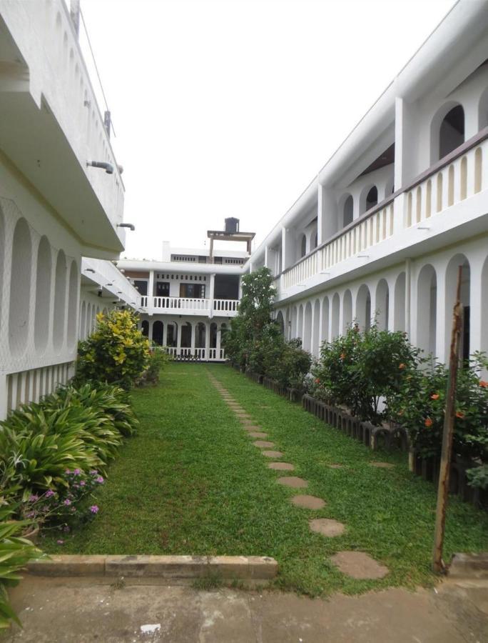 Hotel Silver Sands Negombo Dış mekan fotoğraf