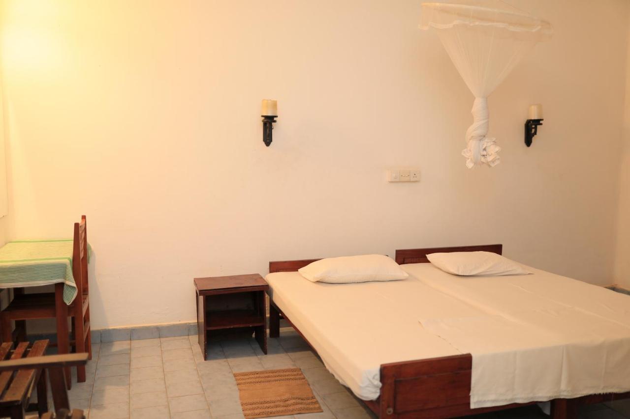 Hotel Silver Sands Negombo Dış mekan fotoğraf