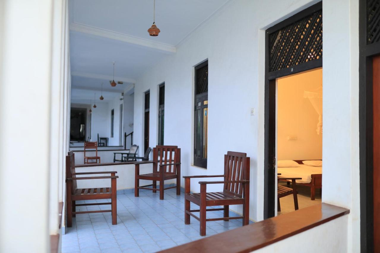 Hotel Silver Sands Negombo Dış mekan fotoğraf