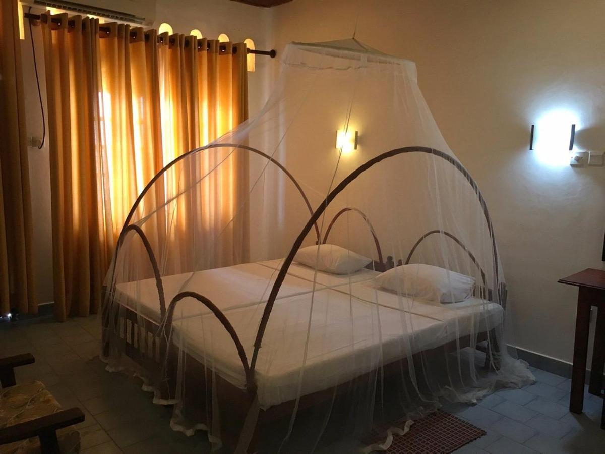 Hotel Silver Sands Negombo Dış mekan fotoğraf